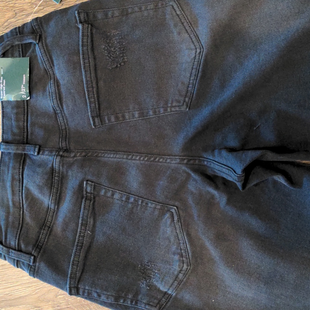 Wild Fable Women's Super High-Rise Tapered Black Jeans - Size 2/27" - Picture 5 of 6
